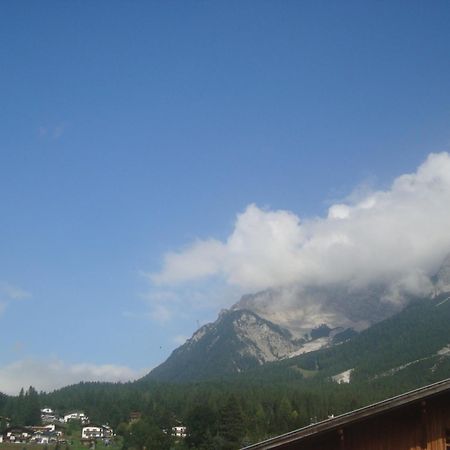 Gaestehaus Alpenstern Ehrwald Exterior photo